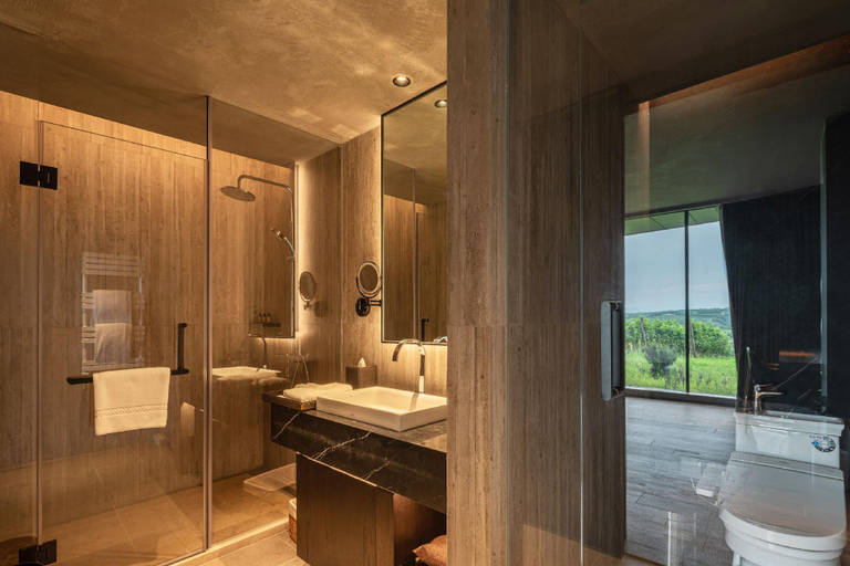 Bathroom 4, Runaway Cow Winery Retreat, Yantai