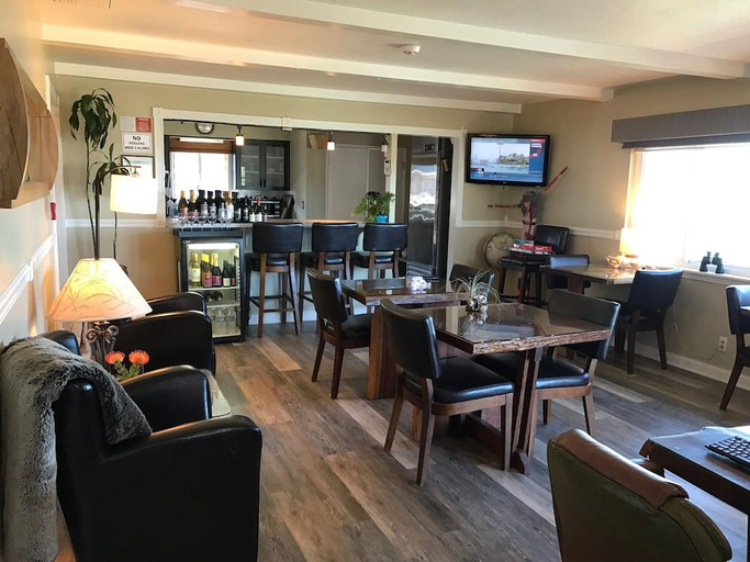Food & Drinks 4, Cambria Shores Inn, San Luis Obispo
