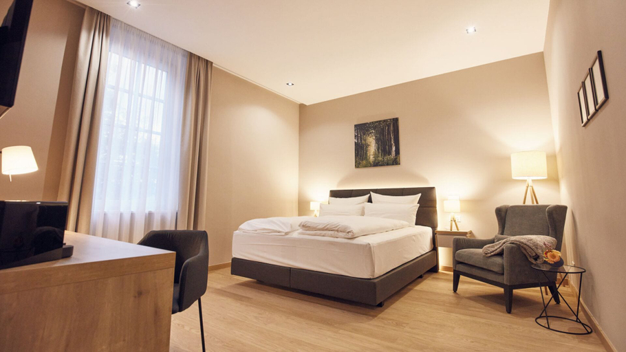 Bedroom 2, Seehotel Maria Laach, Ahrweiler