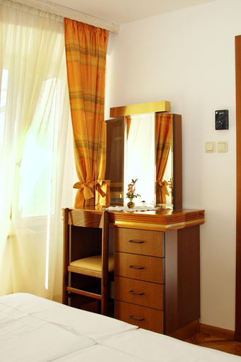 Bedroom, Hotel Concordia, Trogir