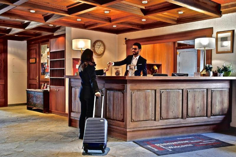 Public Area 2, Hotel-Restaurant Le Mont Paisible, Crans-Montana, Sierre