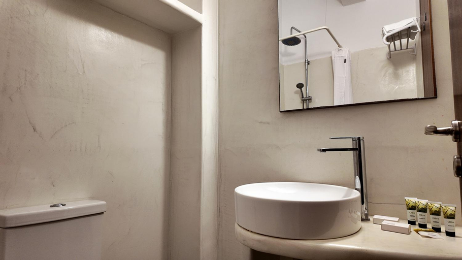 Bathroom 4, Hotel Santorini, South Aegean