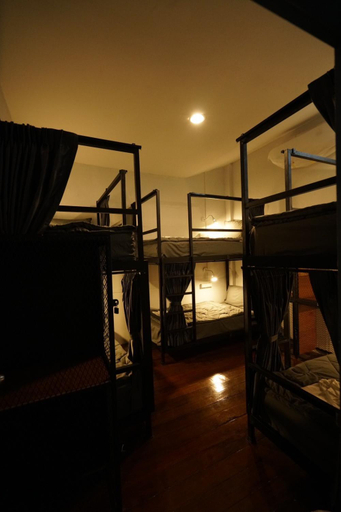 Others 3, Amahostel, Phuket Island