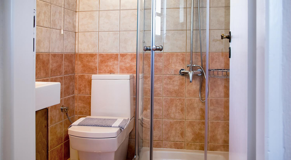Bathroom 5, Ontas Traditional Hotel, Crete