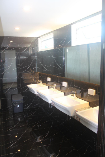 Bathroom 5, H-District Boutique Poshotel, Khlong Toey
