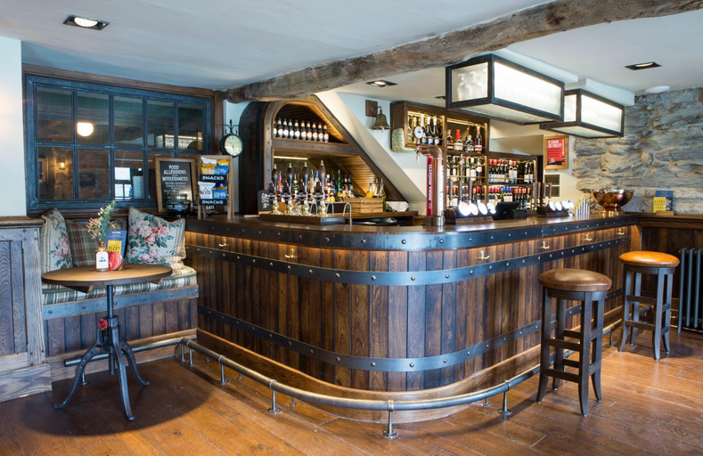 Food & Drinks 4, George III Hotel, Gwynedd