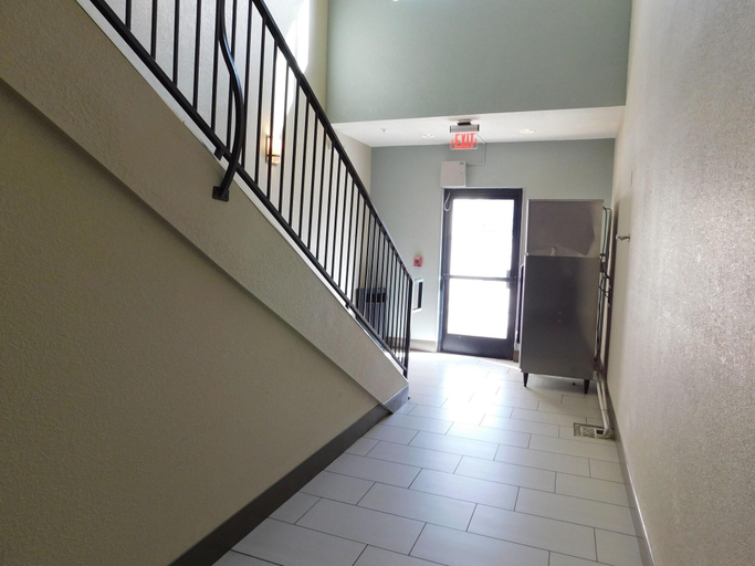 Public Area 2, Island Suites, Mohave