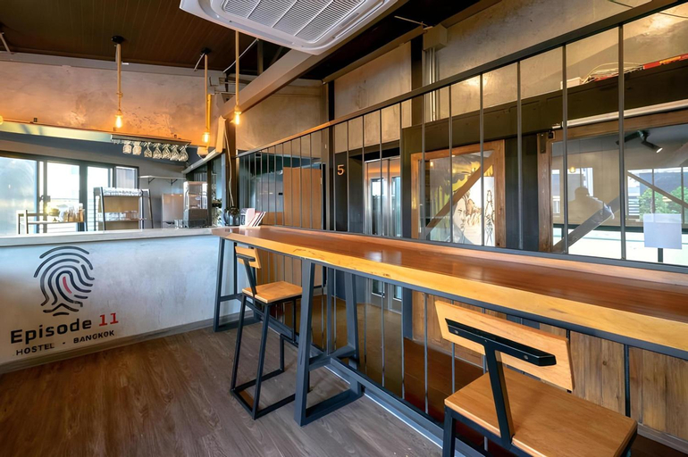Food & Drinks 3, Episode 11 Hostel Sukhumvit, Wattana
