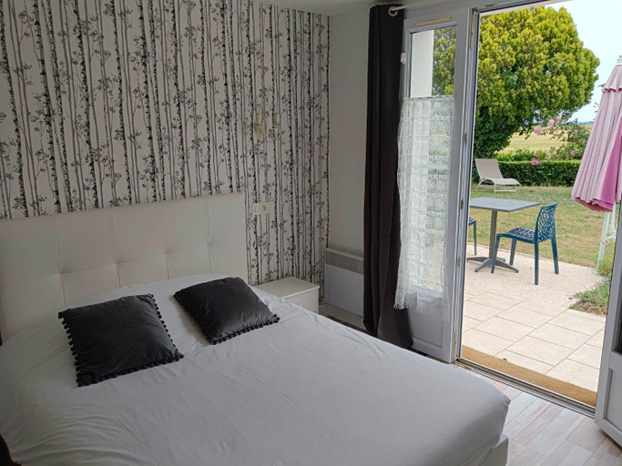 Bedroom 2, Le Mareuillais Hotel-Restaurant, Vendée