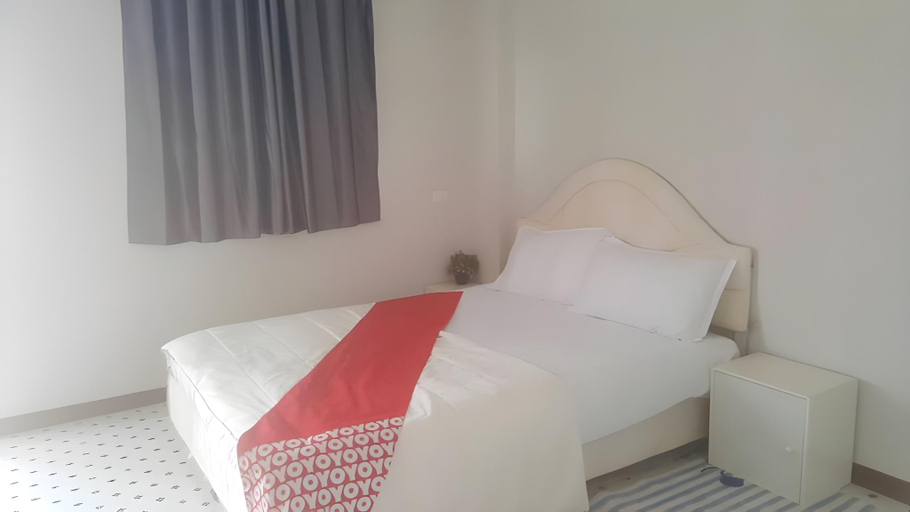 Bedroom, Look Shine Apartment, Prawet