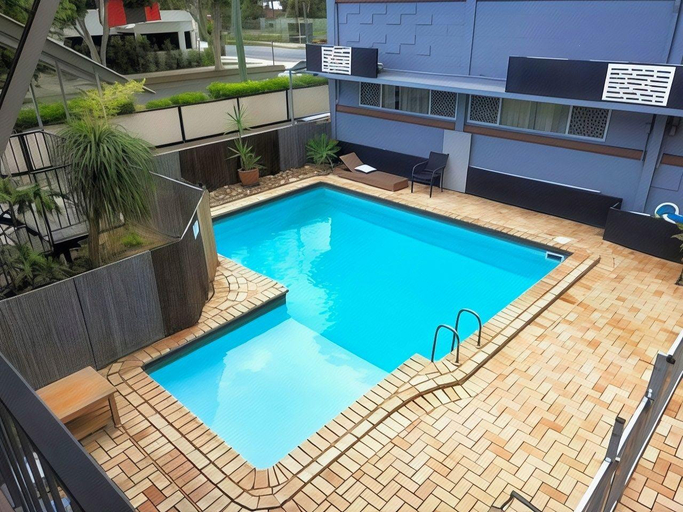 Sport & Beauty 5, Airway Motel, Ascot