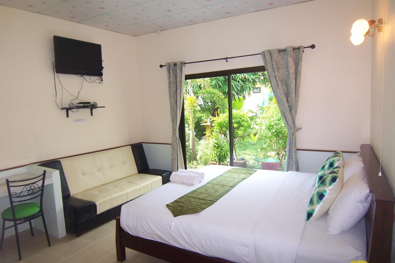 Bedroom 2, Airport Overnight Hotel, Phuket Island