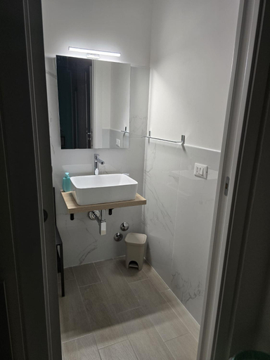 Bathroom 3, Vento di Mare, Trapani