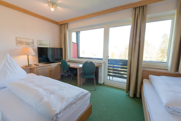 Bedroom 2, Hotel St. Ulrich Garni, Unterallgäu