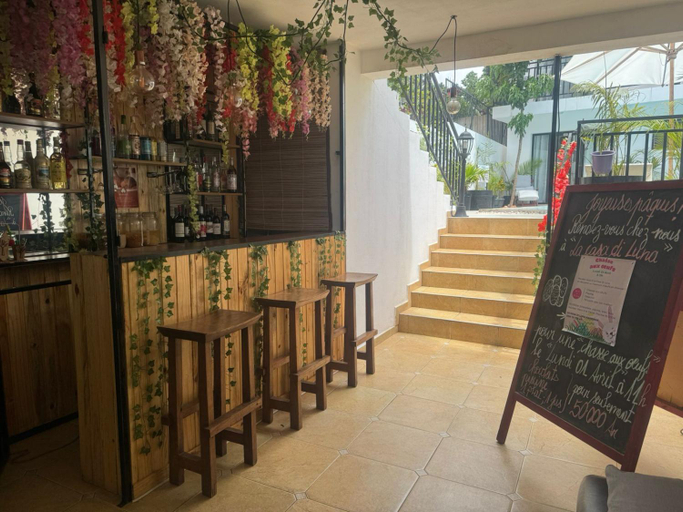 Food & Drinks 5, Hotel La casa Di Luna, Analamanga