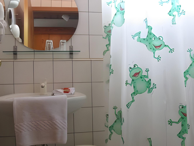 Bathroom 4, Hotel Gluck, Göppingen