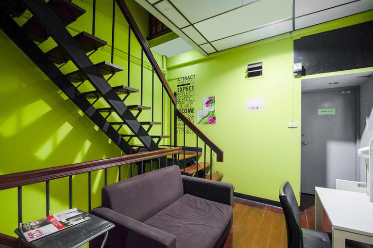 Public Area 3, Ali Hostel, Ratchathewi