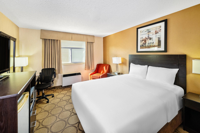 Bedroom 4, Econo Lodge Taber, Division No. 2
