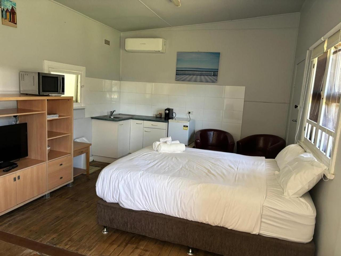 Bedroom, The Tree Motel, Eurobodalla