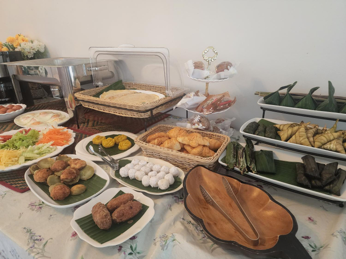 Food & Drinks 5, Esmeralda View Resort, Ko Yao District