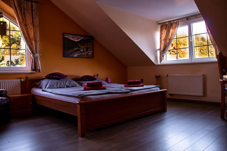 Bedroom 2, Zamecek Kaliste, Praha - východ