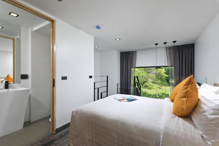 Bedroom, Nai Harn Beach Apartments, Phuket Island