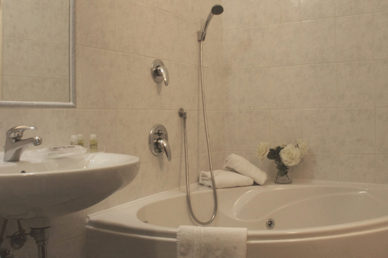 Bathroom 4, Hotel Motel 2000, Milano