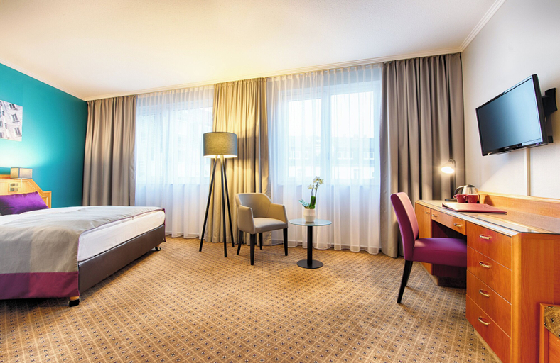Bedroom 5, Leonardo Hotel Düsseldorf City Center, Düsseldorf