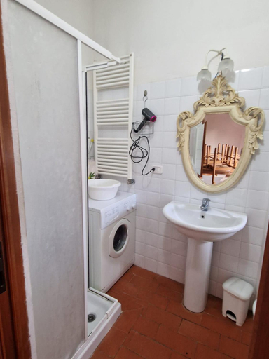 Bathroom 3, Appartamenti Le Due Torri, Arezzo