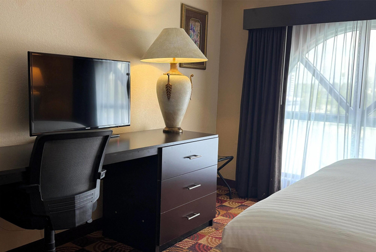 Bedroom 3, Baymont by Wyndham Plainfield/ Indianapolis Arpt Area, Hendricks