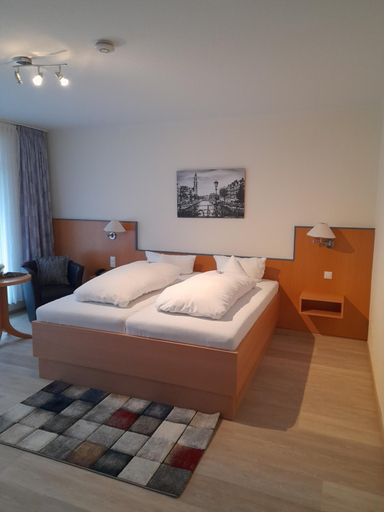 Bedroom 2, Hotel Diekgerdes,, Cloppenburg