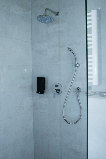 Bathroom 5, The Frankfurt Hotel, Frankfurt am Main
