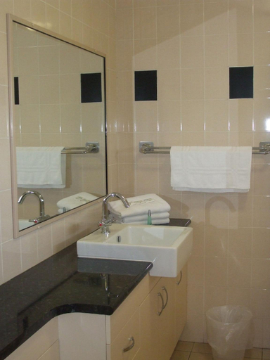 Bathroom 4, Sundowner Hotel Motel, Caboolture  - East
