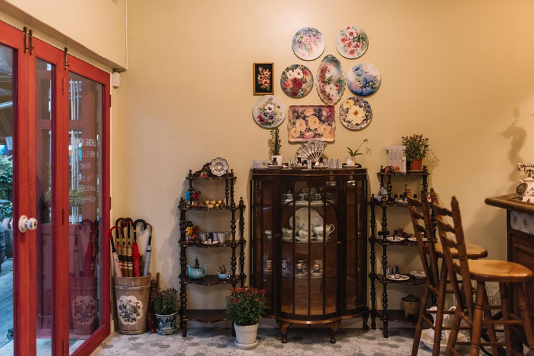 Food & Drinks 5, Lhong Yaowarat Hostel, Samphantawong