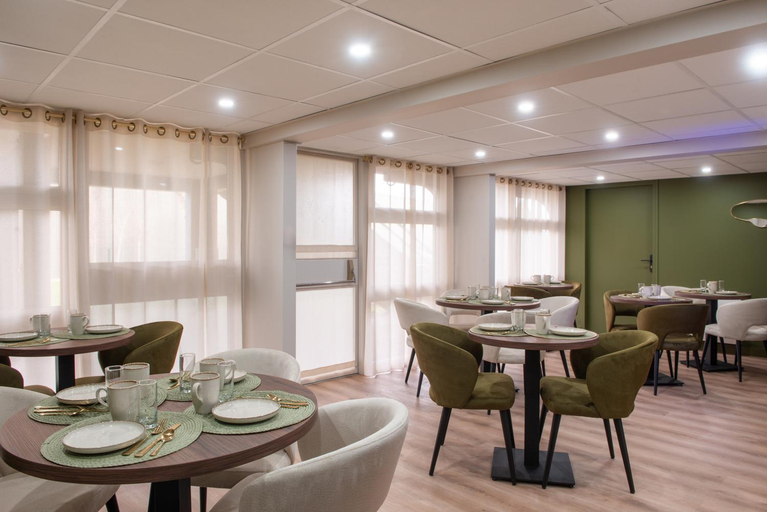 Food & Drinks 5, Premiere Classe Orleans Sud Olivet, Loiret