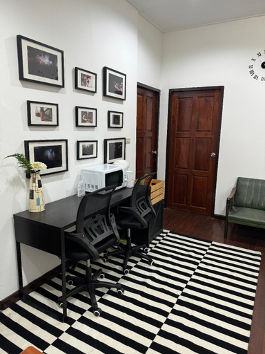 Public Area 2, Twenty One Place, Huai Kwang