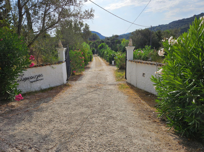 2, Villa Archontou, Ionian Islands