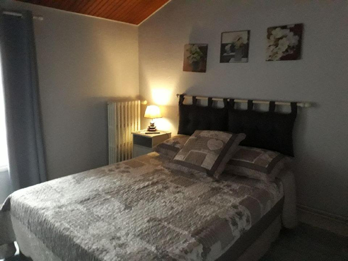 Bedroom 3, La petite auberge, Marne