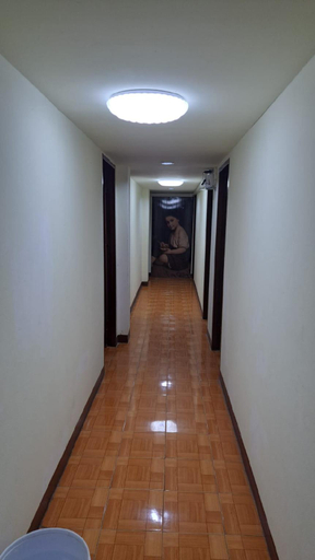Others 5, Om Inn, Wattana