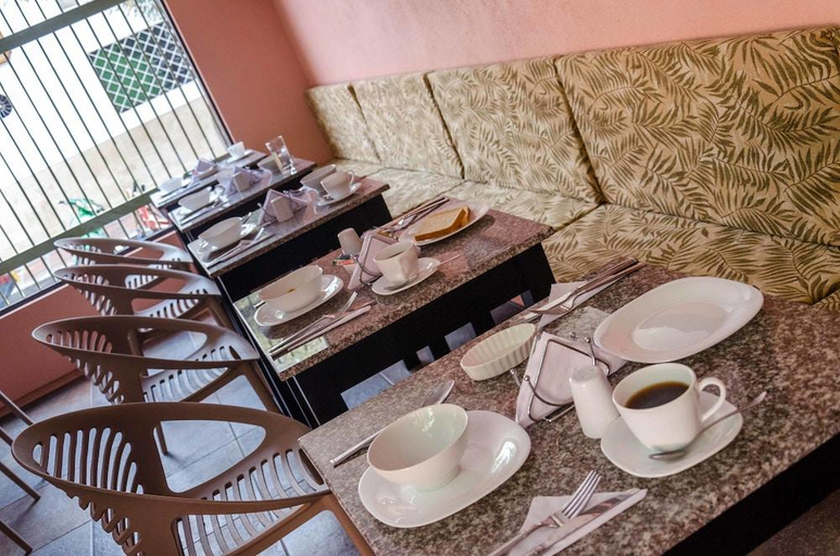 Food & Drinks 5, Oasis Fresh Hotel, Santa Marta (Dist. Esp.)