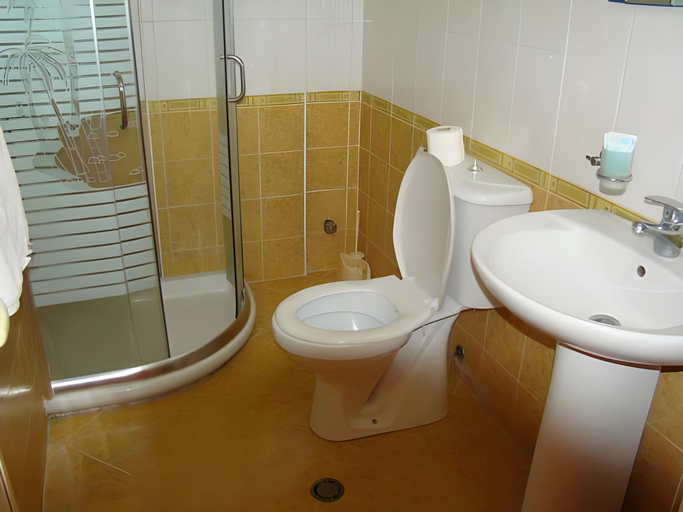 Bathroom 4, Hotel Kristal, Durrësit