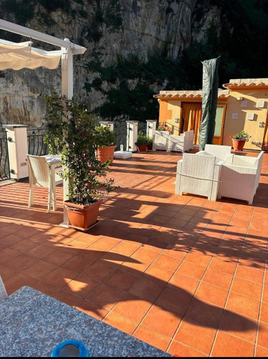 Others 2, B&B Valenti, Salerno