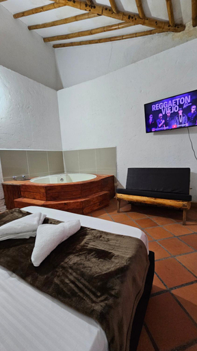 Bedroom 2, HOSTERIA BRISAS DEL RIO, Marinilla