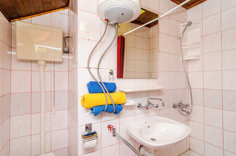 Bathroom 3, Apartments & Rooms Mihajica, Konavle