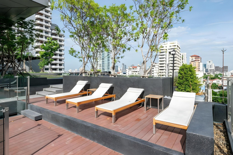 Others 4, Bangkok&Pool&BTS Asoke&MRT Sukhumvit&+2B(4ppl(20), Khlong Toey