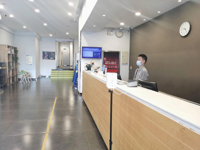 Others 3, 7 Days Premium Zhengzhou Jingsan Road Zhenghongcheng, Zhengzhou