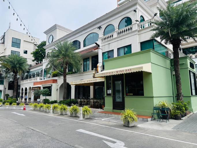 Exterior & Views 5, New Ekamai Thonglor Luxury Home near 711, BTS, Mall, Wattana