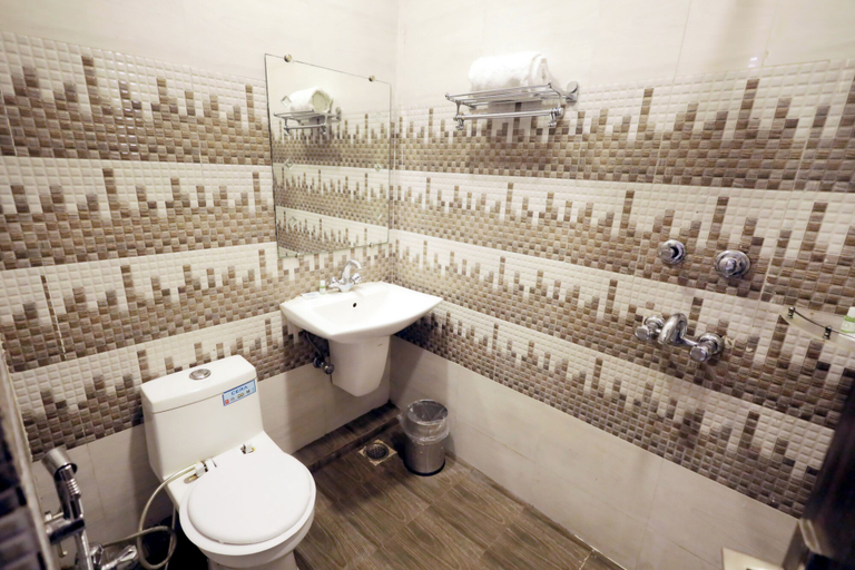 Bathroom, Hotel Bhagyaraj Palace Keshavpuram, Kanpur Nagar