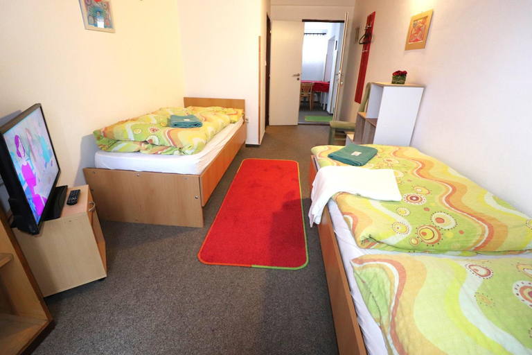 Bedroom 4, Penzion Tesak-CERNAVA, Kroměříž