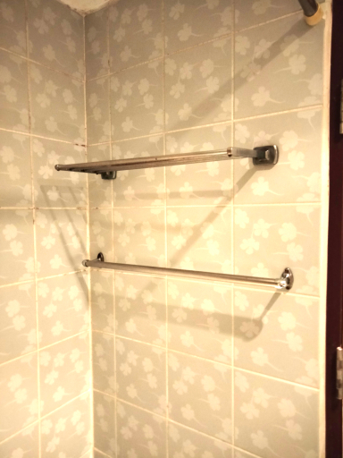 Bathroom 5, City Lodge Soi 9, Wattana